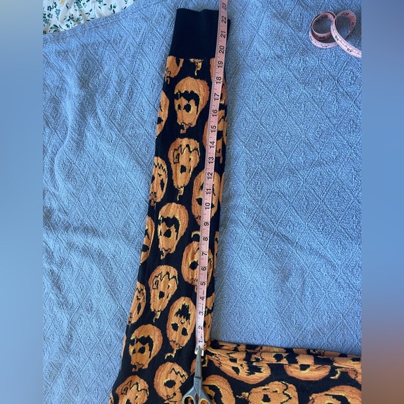 Halloween pumpkin/ jack o lantern sweater - Picture 6 of 11